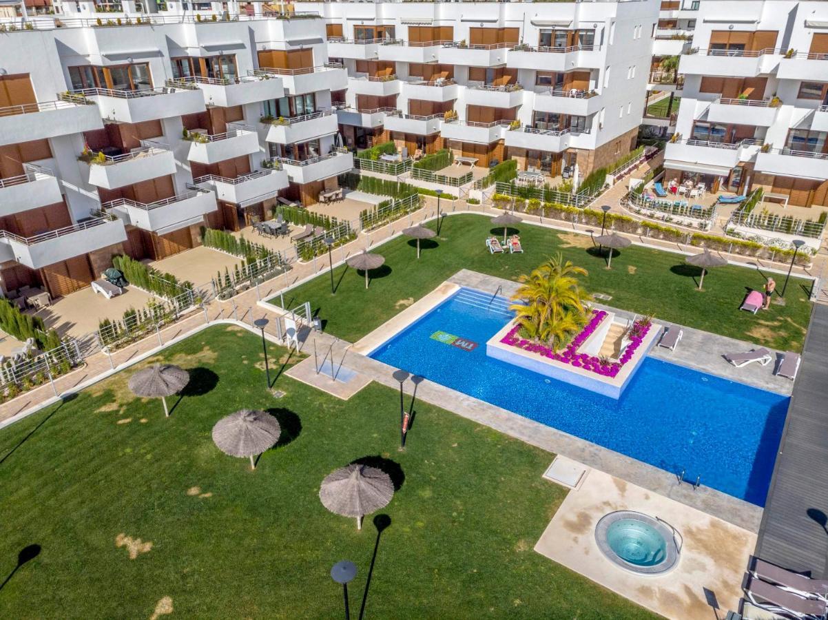 Cb Living - Modern Apartment, Terrazas De Campoamor Dehesa de Campoamor  Exterior photo
